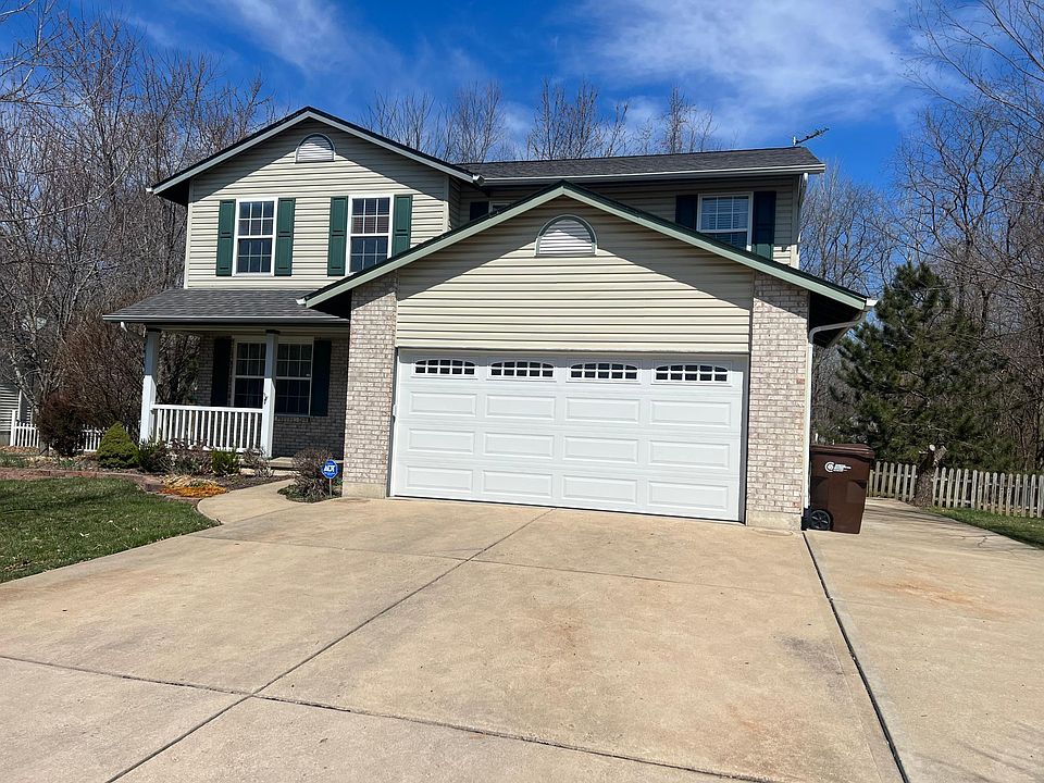 1st image of 2477 Oak Forest Dr