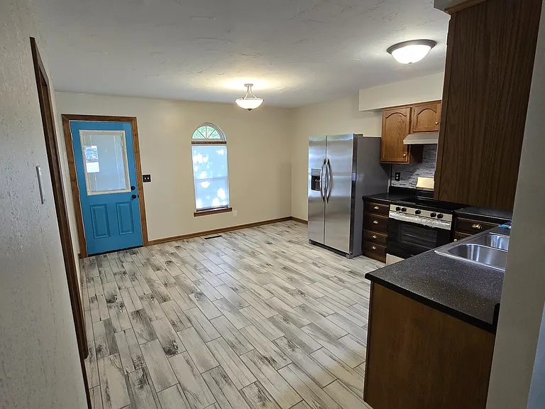 2731 S Moore Ave #A — Photo 13