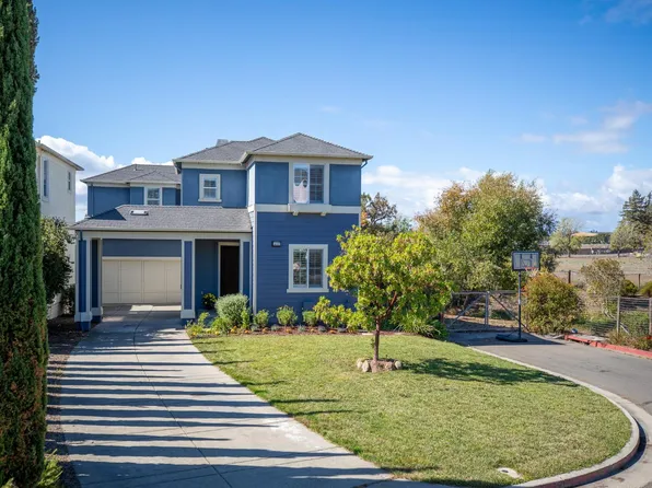 1227 Castellana Lane, Santa Rosa, CA 95404