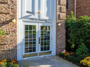 17 Zachary Way #17, Mount Arlington, NJ