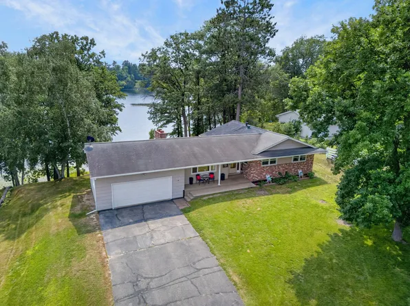 512 Hale Lake Ln, Grand Rapids, MN 55744