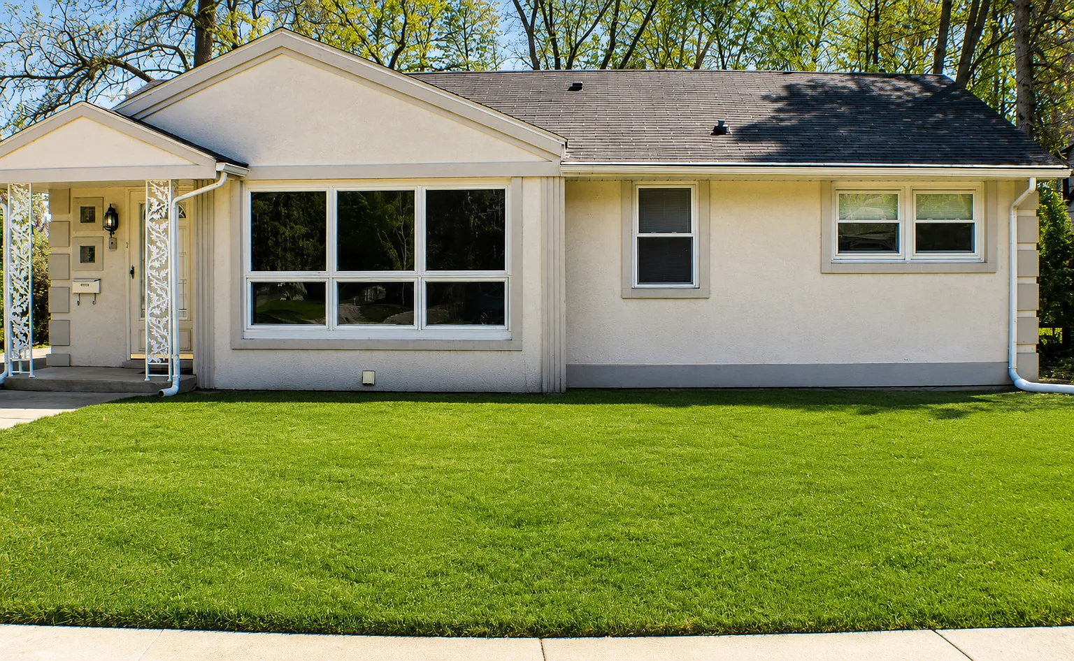 3 bed, $3,350 — Photo 1