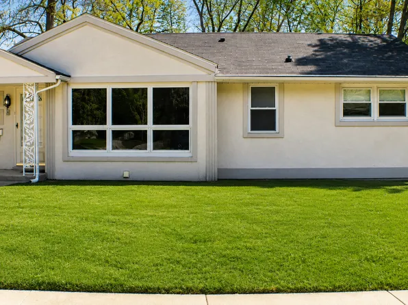 1305 1st St, Northbrook, IL 60062