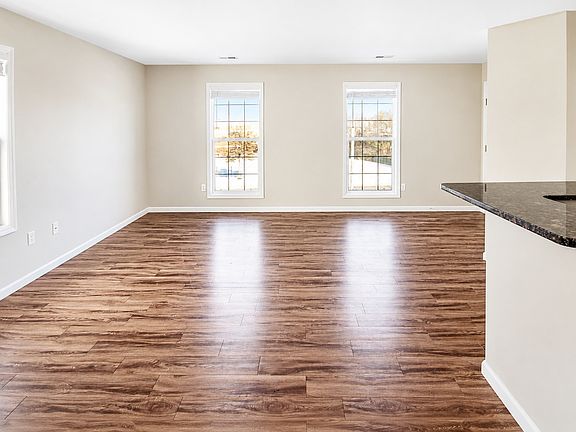 4th image of 28 Stonewall Creek Ct #311