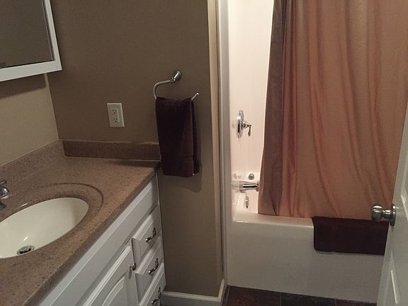2nd Bathroom