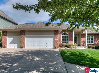17514 Leavenworth St, Omaha, NE 68118
