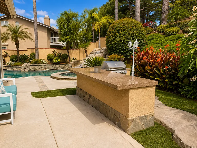 5860 Vista Del Mar — Photo 10