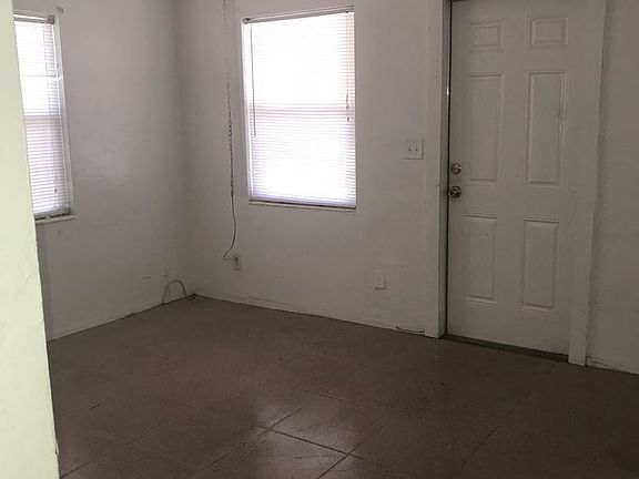 4th image of 1717 Grove St S