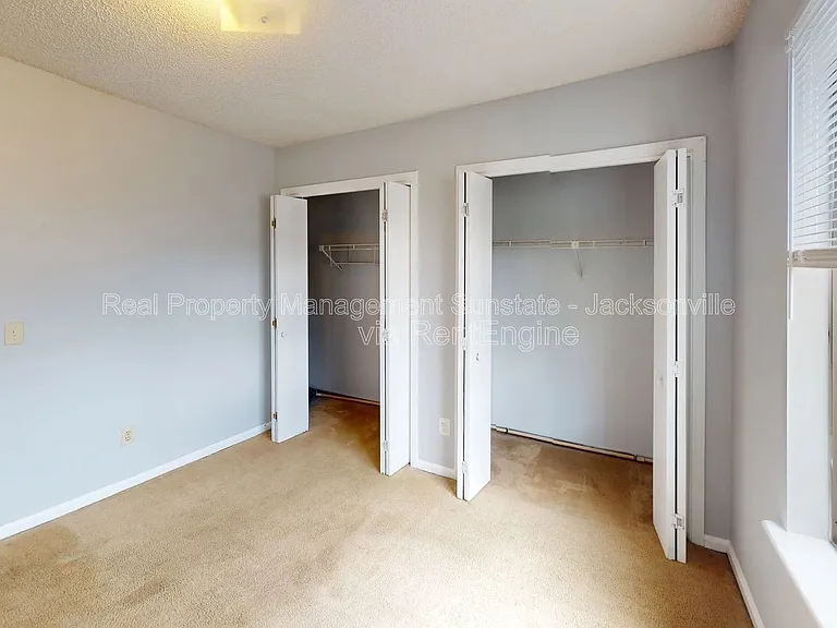 11256 Windtree Dr E — Photo 13