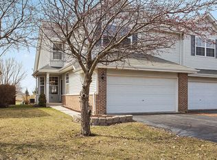 530 N Maggie Ln, Romeoville, IL 60446