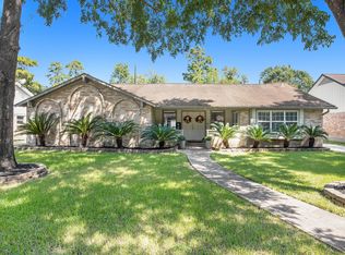 25510 Many Oak Dr, Spring, TX 77380