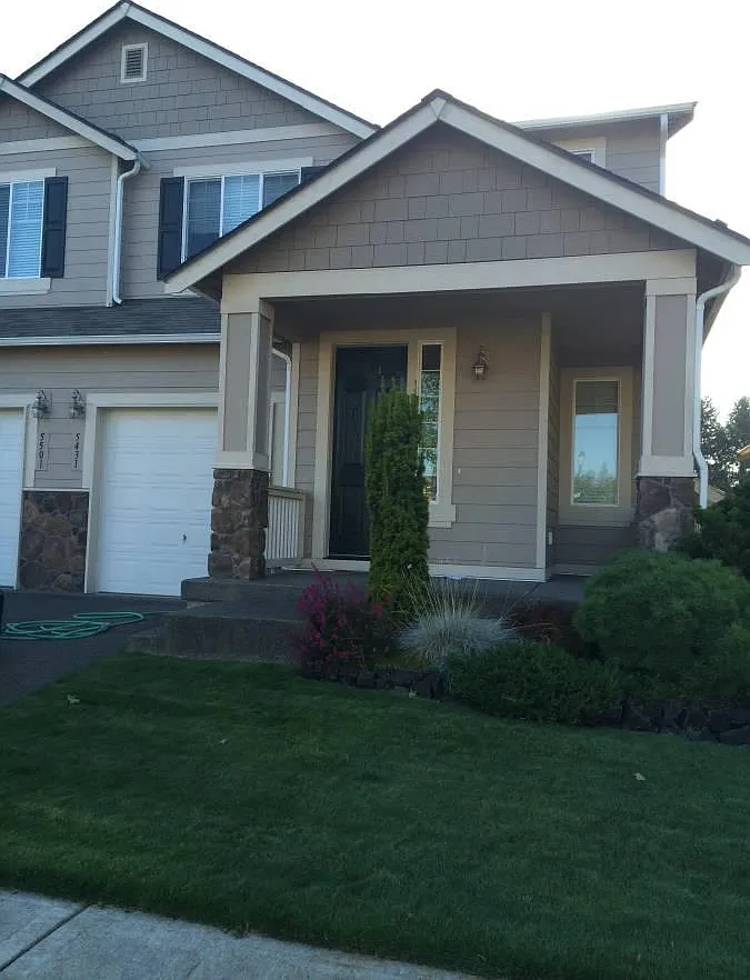 3 bed, 2.5 bath, 1773 sqft, $2,495 — Photo 1
