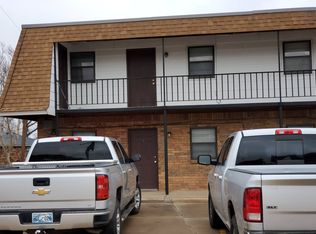 1324 Meadow Ln APT 10, Weatherford, OK 73096