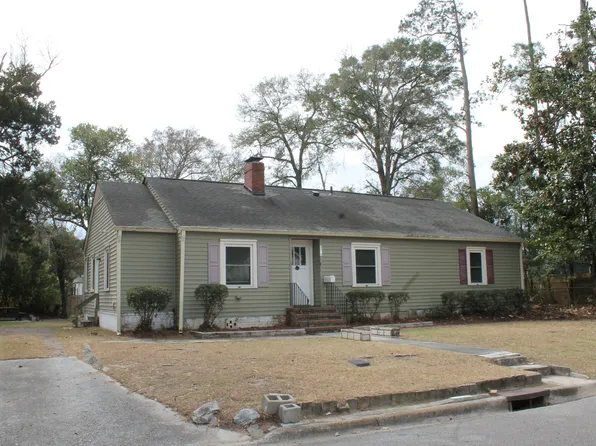 2219 E 39th St, Savannah, GA 31404