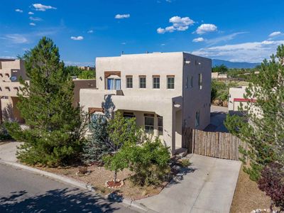 4189 Chaparron Pl, Santa Fe, NM, 87507