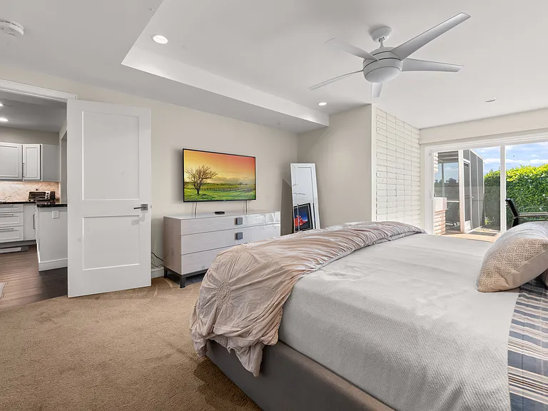 7025 Estrella De Mar Rd — Photo 11