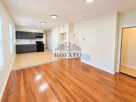 2nd image of 364 21st St Floor 2