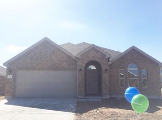 150 Plantain Dr, Hutto, TX 78634