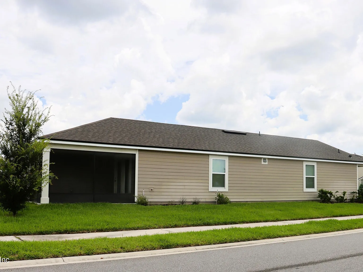 3 bed, 2.0 bath, 1650 sqft, $2,500 — Photo 4