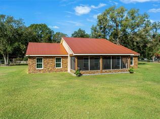 7615 Robinhood Trl, Zephyrhills, FL 33540