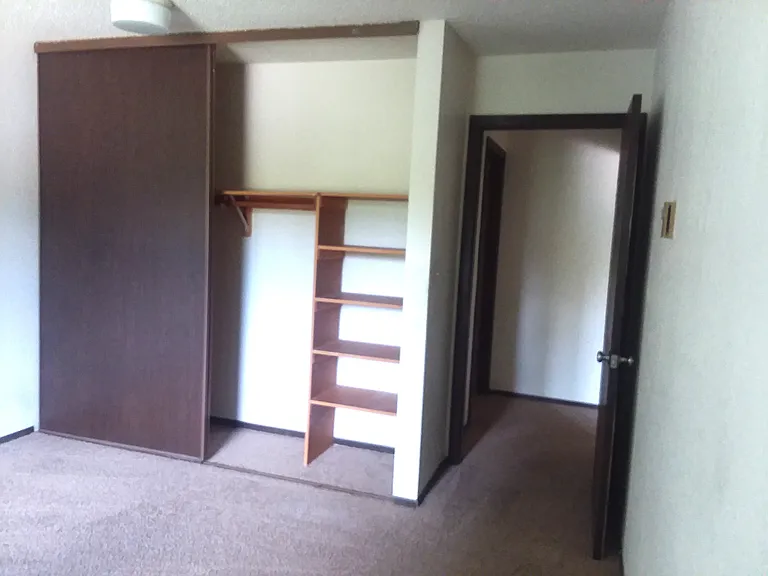 207 Cedar St NE — Photo 13