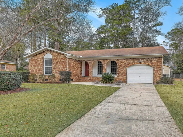 109 Niblick Rd, Summerville, SC 29483