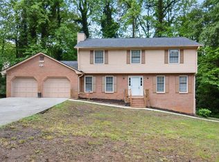1454 Hunters Frd, Stone Mountain, GA 30088
