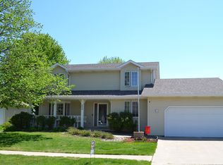 200 Prairie Ln, Sergeant Bluff, IA 51054