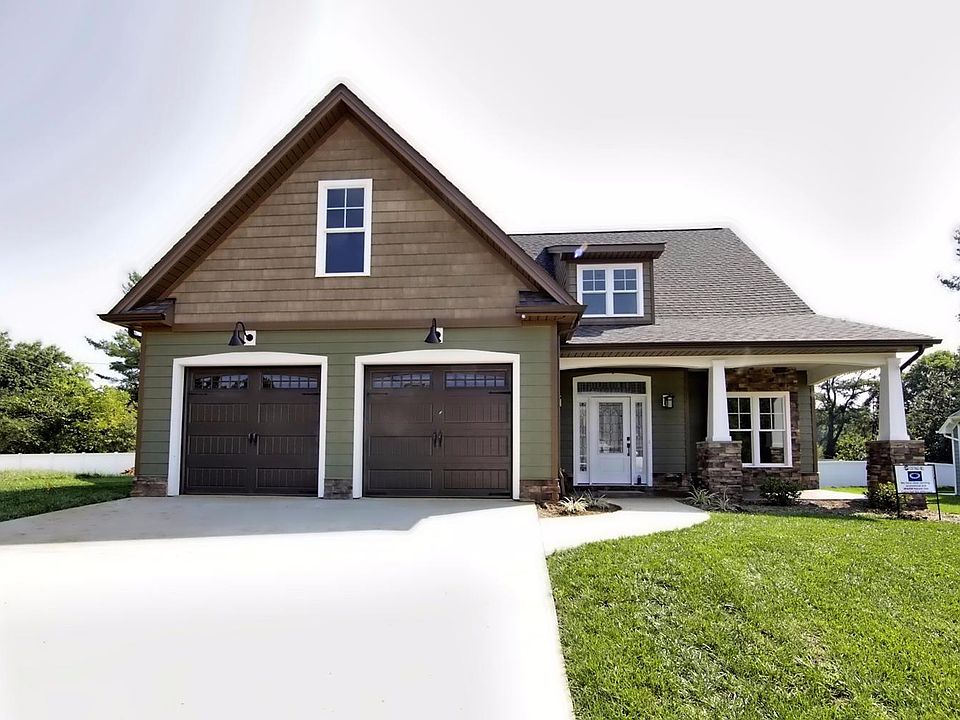 1st image of 105 Craftsman Way