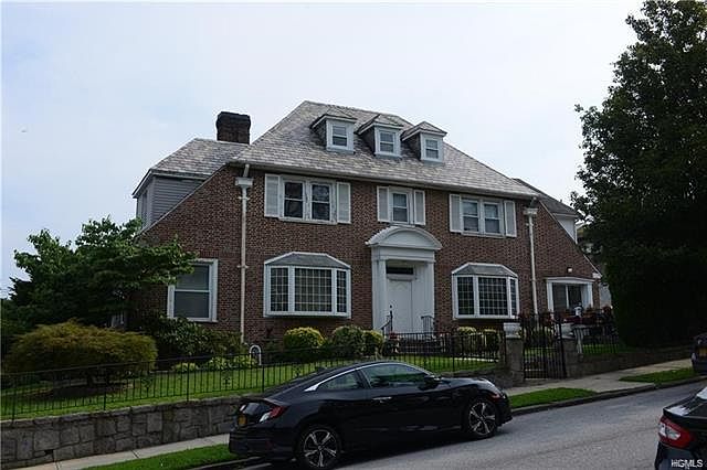 1st image of 36 Wallace Ave