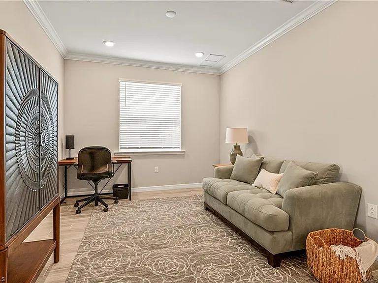 11821 Venetian Lagoon Dr #104 — Photo 15