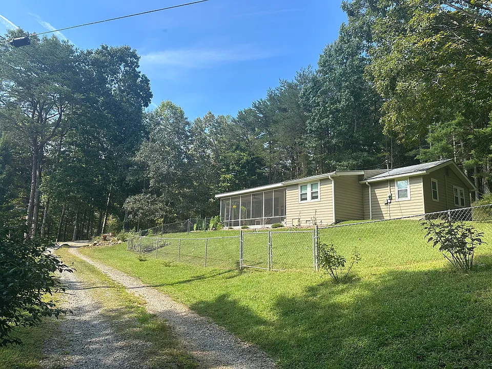 4276 Highway 2