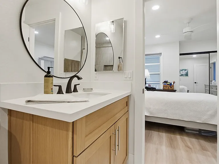 3950 Cleveland Ave #211 — Photo 22