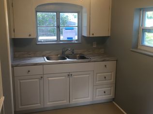 1704 Freeman St S, Saint Petersburg, FL 33701