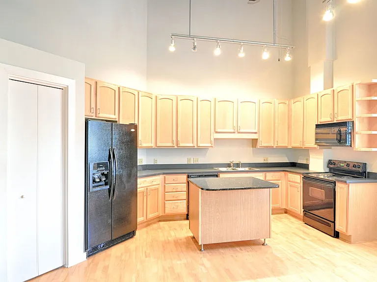 700 Market St #209 — Photo 3