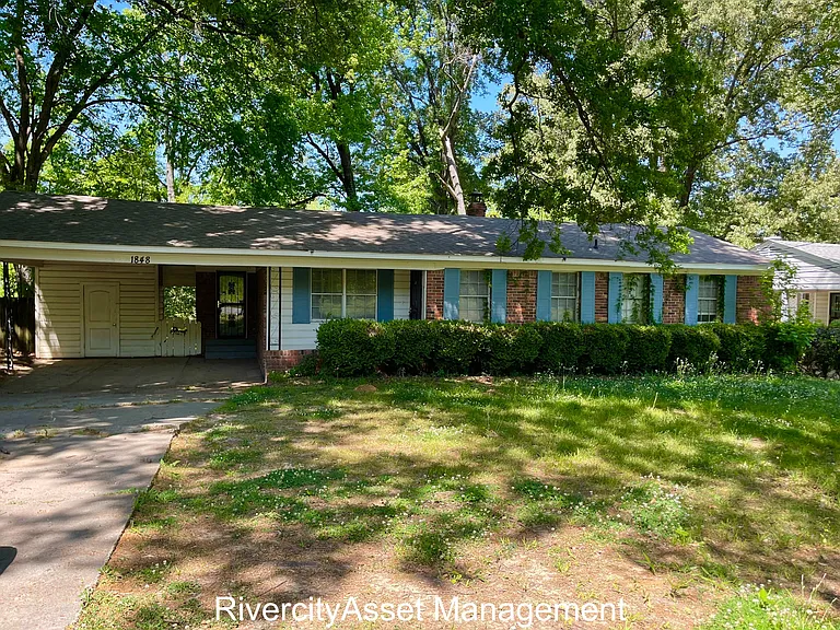 1848 Baldwin Ave — Photo 1