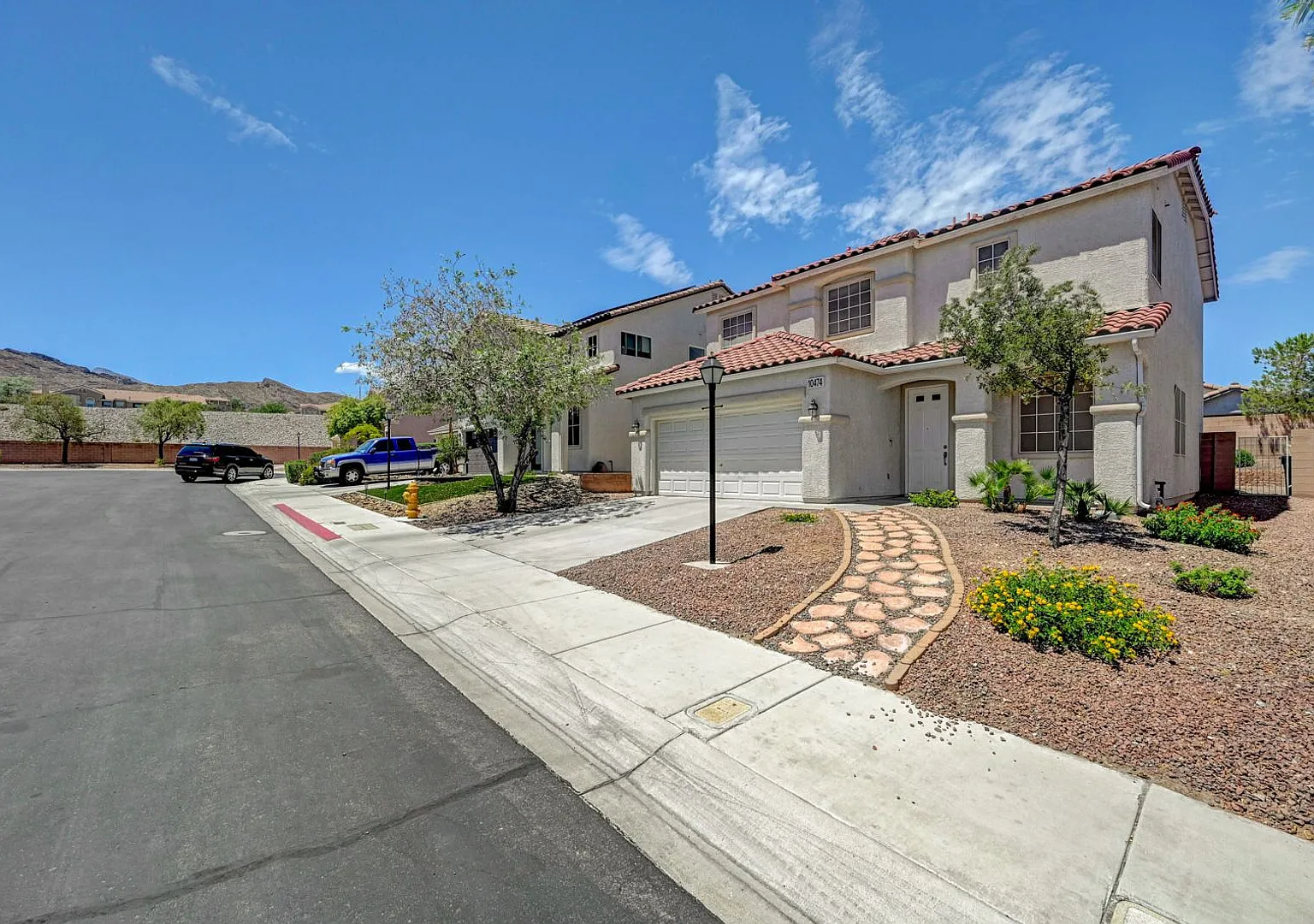 This delightful two-story 3 bedrooms 2.5 Baths home offers a generous 2,024 square feet of living... — Photo 2
