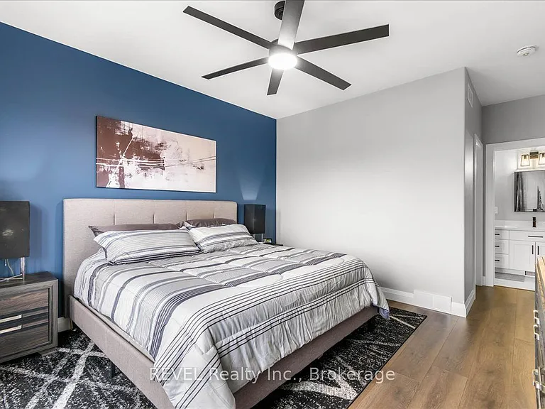 371 Argyle Ave — Photo 17