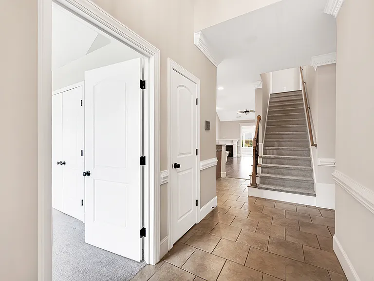 2400 Dovedale Ct #B — Photo 5