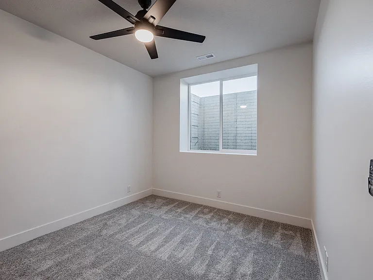 8620 S 49th St — Photo 41