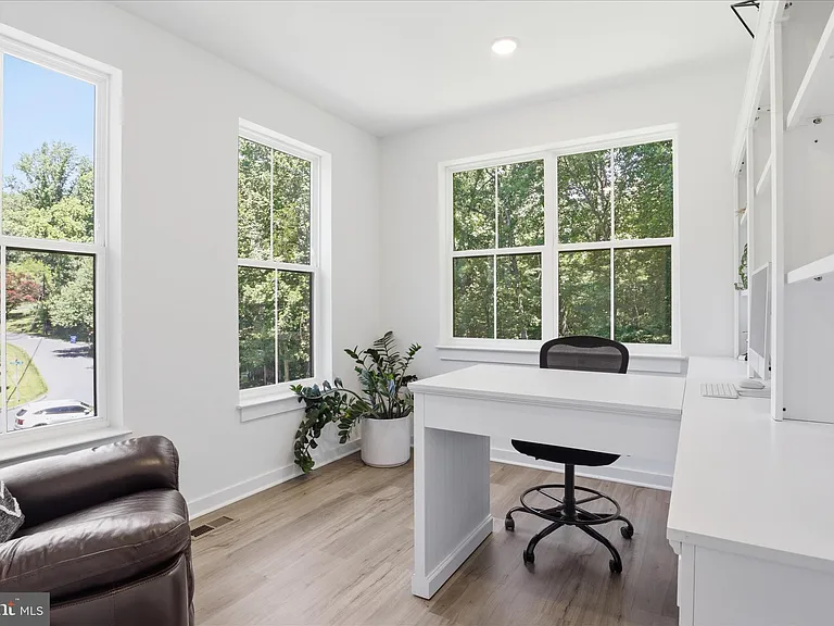 15717 Tierra Dr — Photo 17