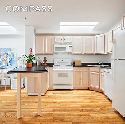 Rented by Compass | media 22