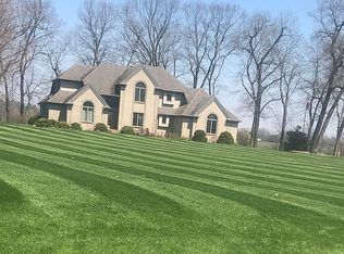 1425 W 610 N, Howe, IN 46746