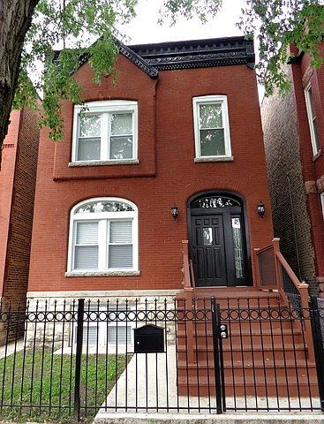 1st image of 4628 S Langley Ave #1