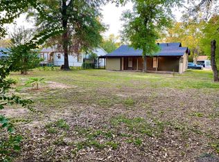 410 E Neal St, Carthage, TX 75633