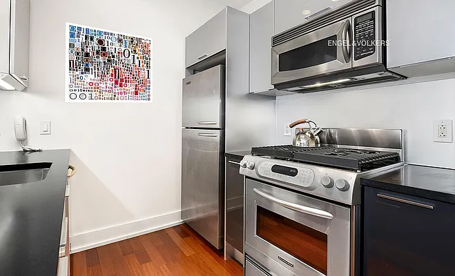 Rented by Engel & Völkers New York City | media 16