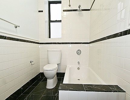2nd image of 11880 Metropolitan Ave APT 1D