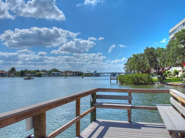 1250 N Portofino Dr #107MAR — Photo 25
