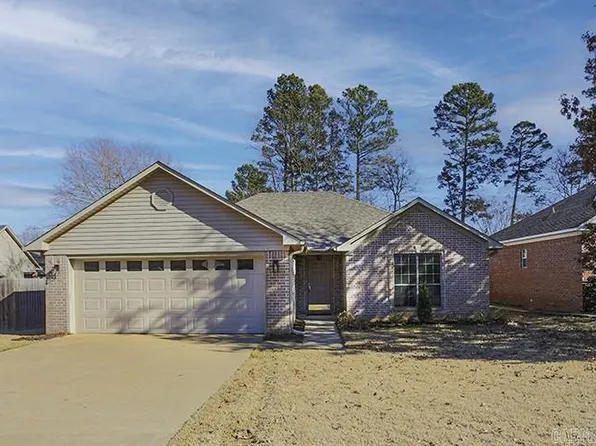 8 Garden Oaks Dr, Maumelle, AR 72113