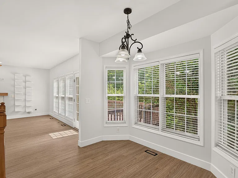 3013 Englefield Dr — Photo 10